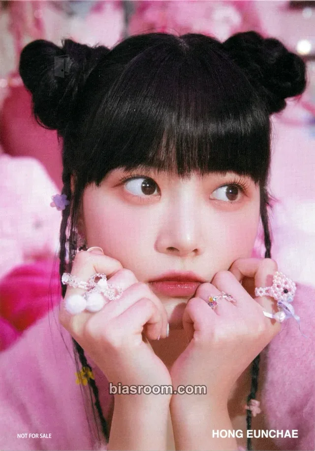 LE SSERAFIM - Hong Eunchae - FEARLESS (Japanese Ver.) Album flyer tower records event