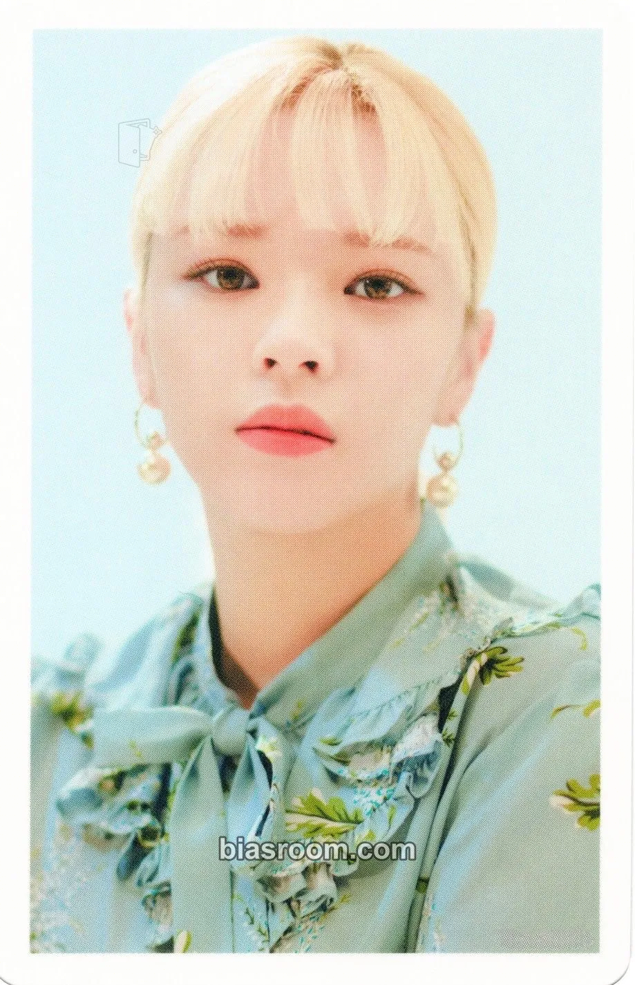 Jeongyeon #TWICE4 Photocard - TWICE - TWICE K-pop photocard