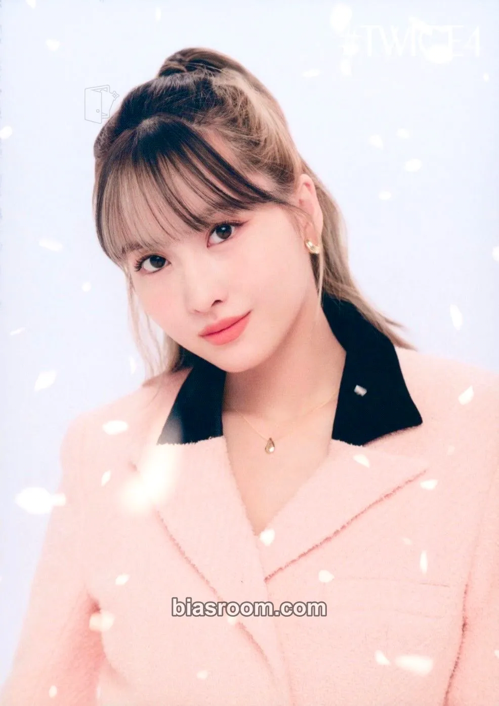 Momo #TWICE4 Photocard - TWICE - TWICE K-pop photocard