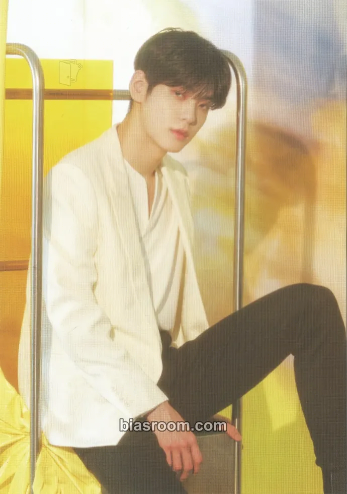 Soobin The Daydream Believers Photocard - TOMORROW X TOGETHER - TOMORROW X TOGETHER K-pop photocard