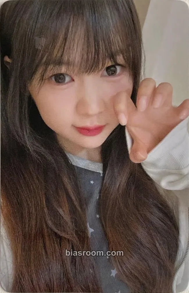 Ye-on SMTOWN Live 2025 Photocard - Hearts2Hearts - Hearts2Hearts K-pop photocard