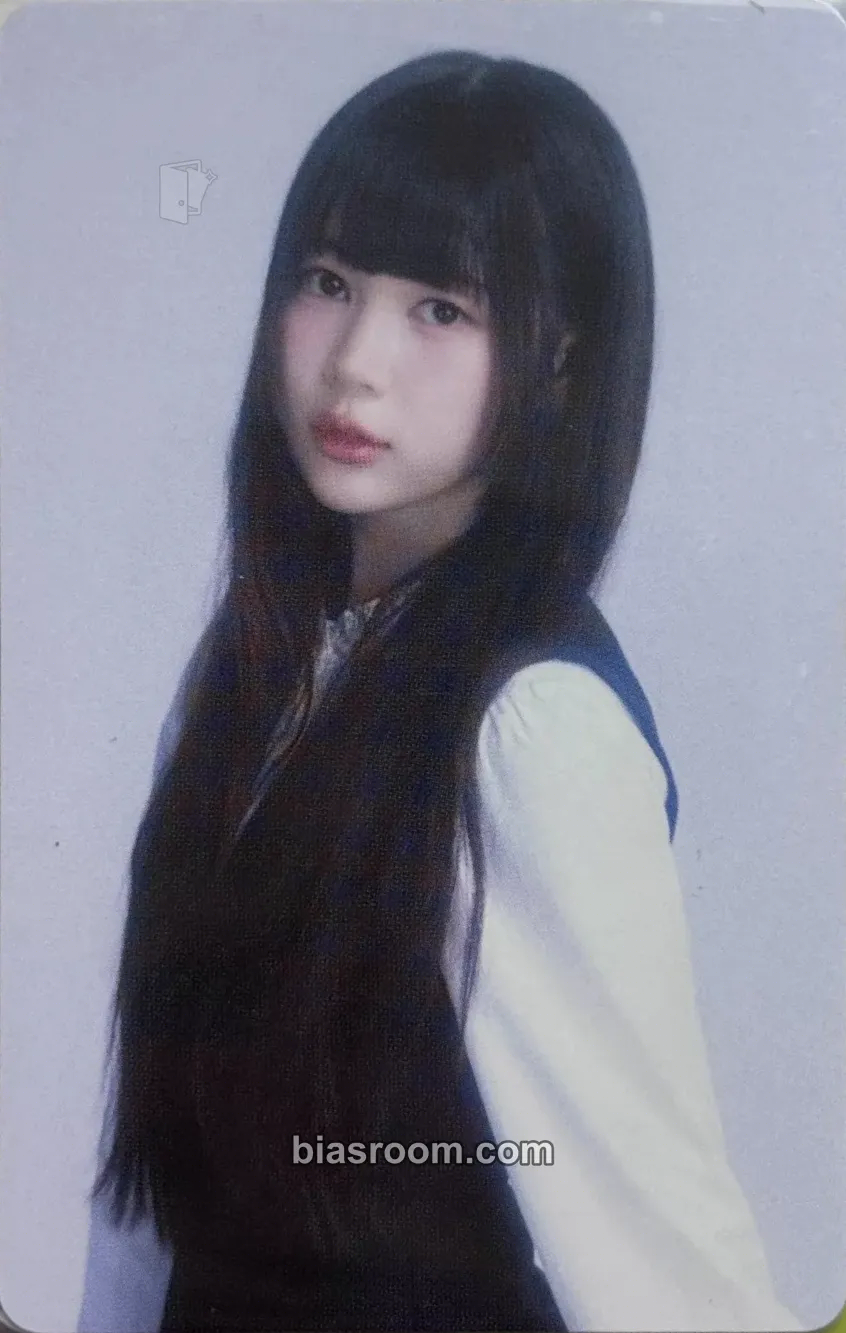 Ye-on SMTOWN Live 2025 Photocard - Hearts2Hearts - Hearts2Hearts K-pop photocard