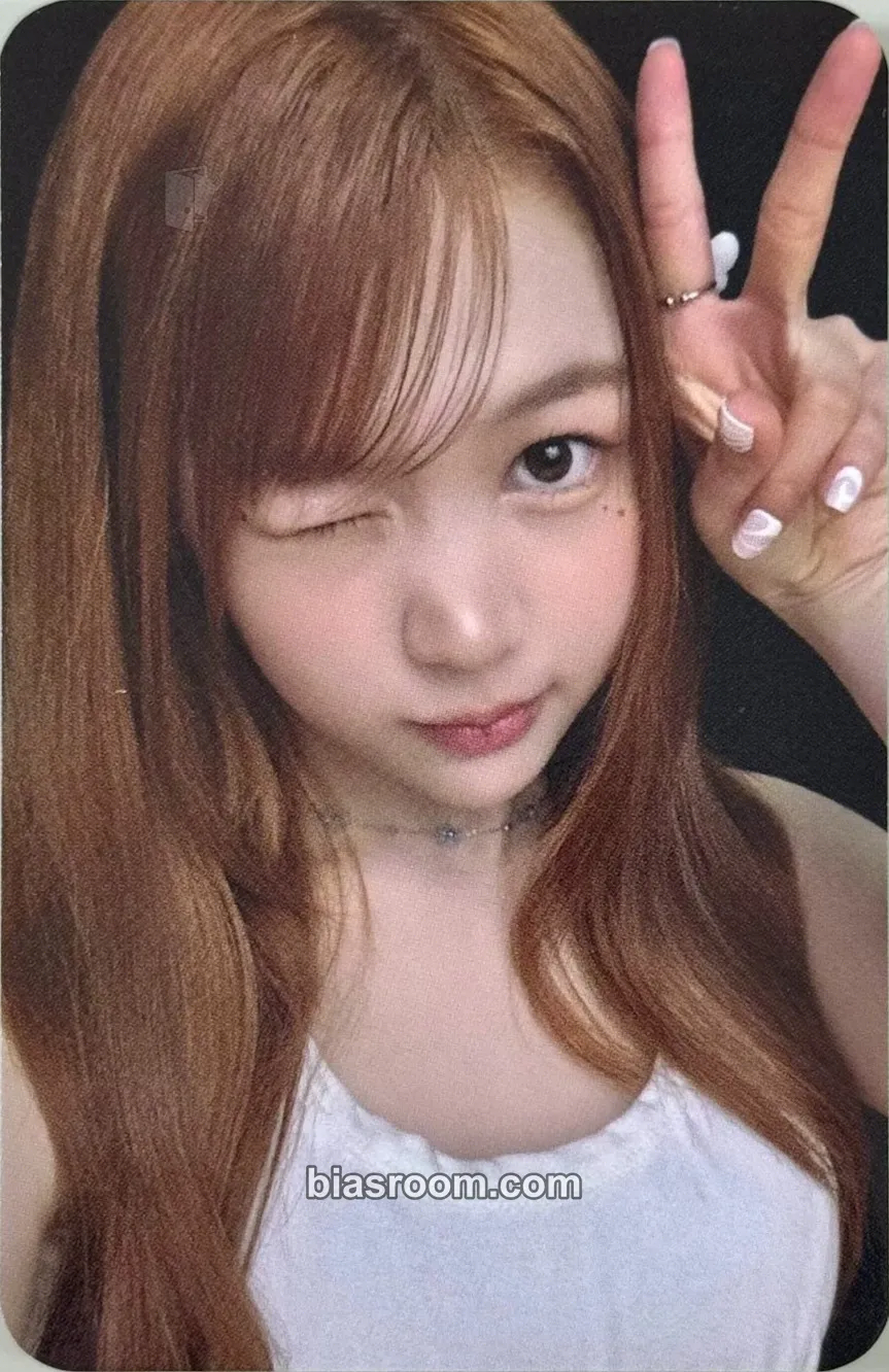 Ye-on HEARTS2HEARTS - Teenieping MD Photocard - Hearts2Hearts - Hearts2Hearts K-pop photocard