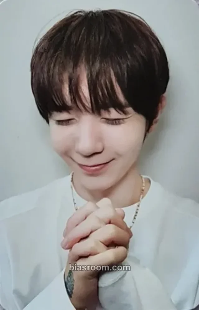 NCT WISH - Ryo - 1st Concert Tour 'Into the Wish : Our Wish Event postcard book merch photocard tour merch