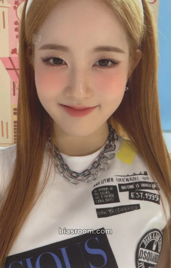 Sieun STAYDOM Photocard - STAYC - STAYC K-pop photocard