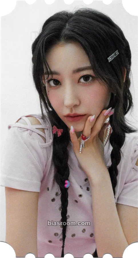 Sakura 2023 Japan Special Cafe Photocard - LE SSERAFIM - LE SSERAFIM K-pop photocard