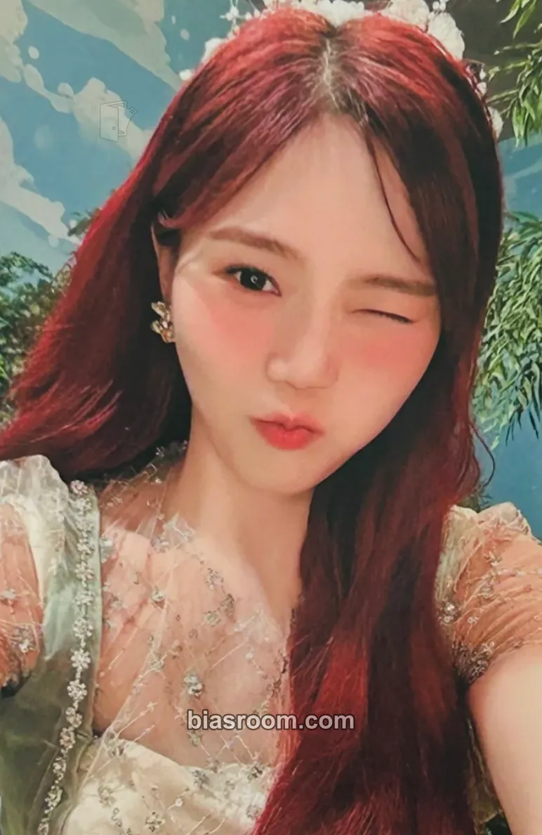 Hyojung Dreamy Resonance Photocard - OH MY GIRL - OH MY GIRL K-pop photocard