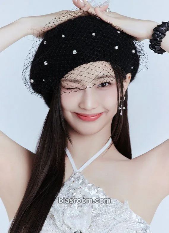 Ruka FOREVER Photocard - BABYMONSTER - BABYMONSTER K-pop photocard