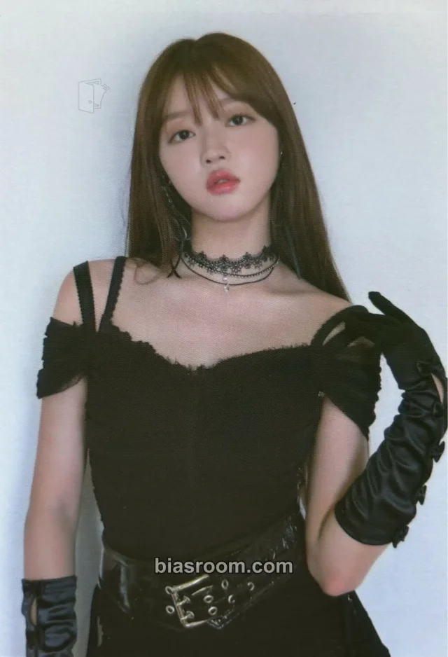 OH MY GIRL - YooA - REMEMBER ME Album album photocard