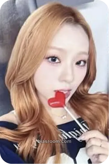 Chaerin Wild Cherry Photocard - ICHILLIN’ - ICHILLIN’ K-pop photocard