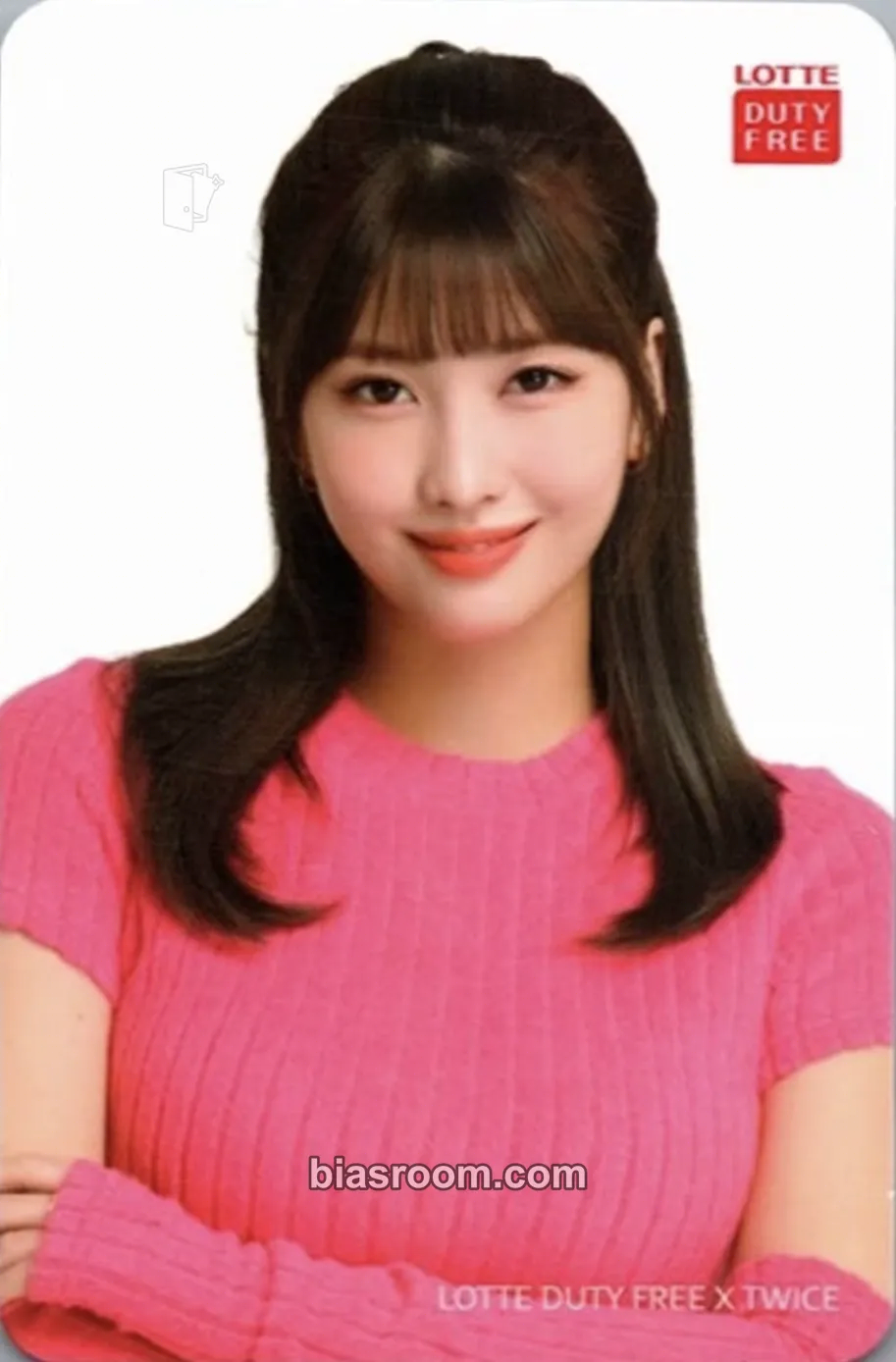 Momo TWICE x Lotte Duty Free Family Premier Photocard - TWICE - TWICE K-pop photocard