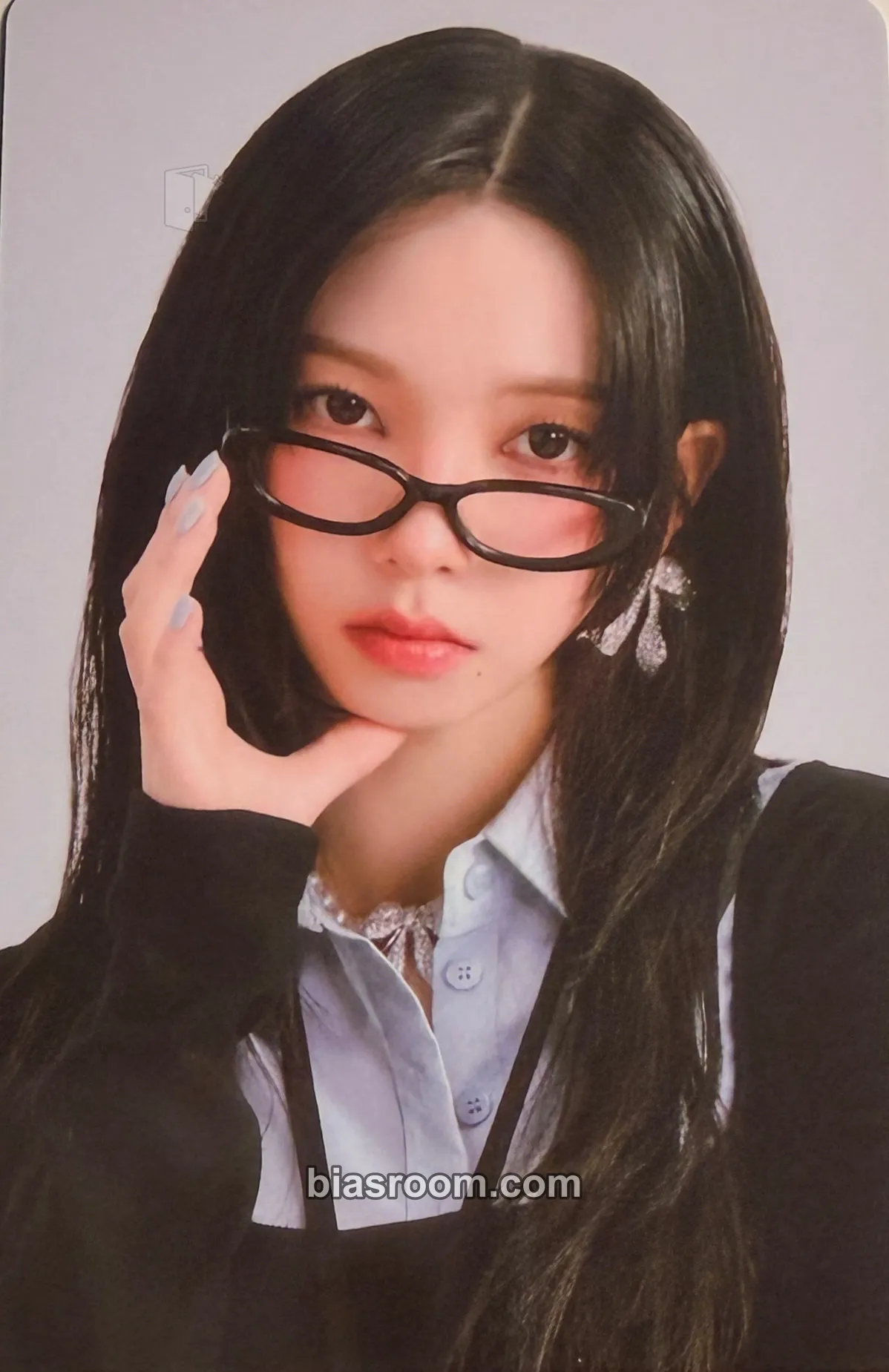 Karina Season's Greetings (2025) Photocard - aespa - aespa K-pop photocard