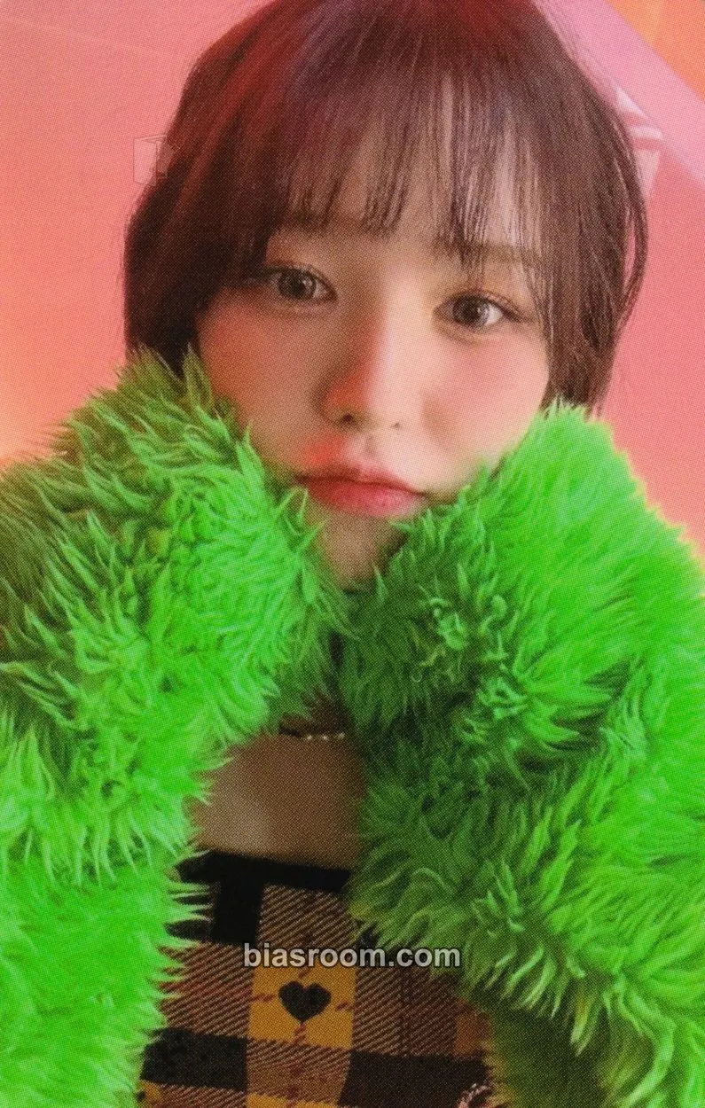 Wendy Happy Birthday! Photocard - Red Velvet - Red Velvet K-pop photocard