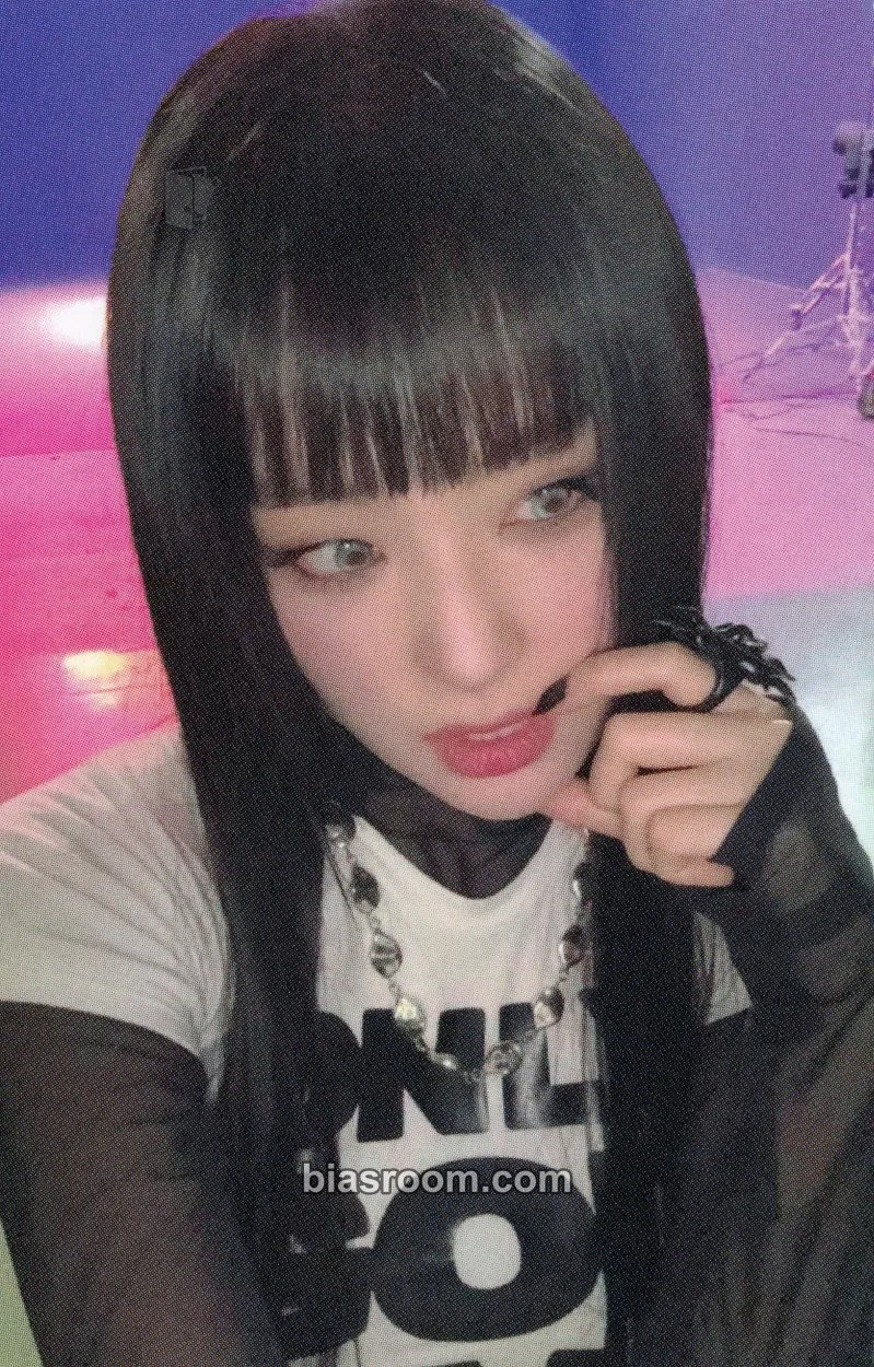 Seulgi Accidentally On Purpose Photocard - Red Velvet - Red Velvet K-pop photocard