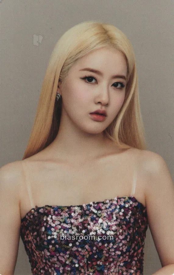 Sieun YOUNG-LUV.COM Photocard - STAYC - STAYC K-pop photocard