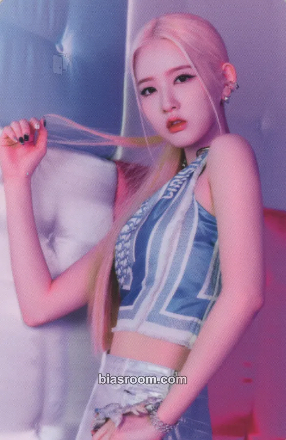 Sieun YOUNG-LUV.COM Photocard - STAYC - STAYC K-pop photocard