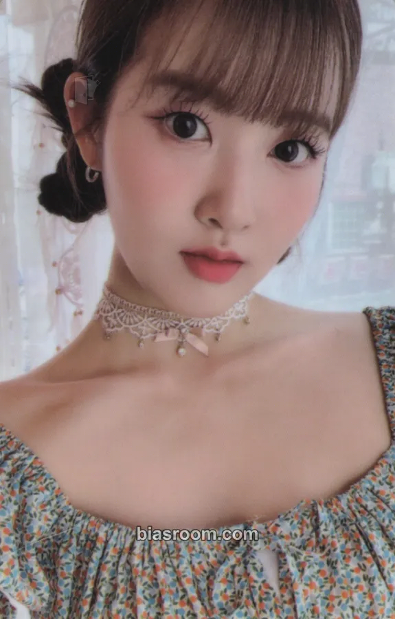 Sieun WE NEED LOVE Photocard - STAYC - STAYC K-pop photocard