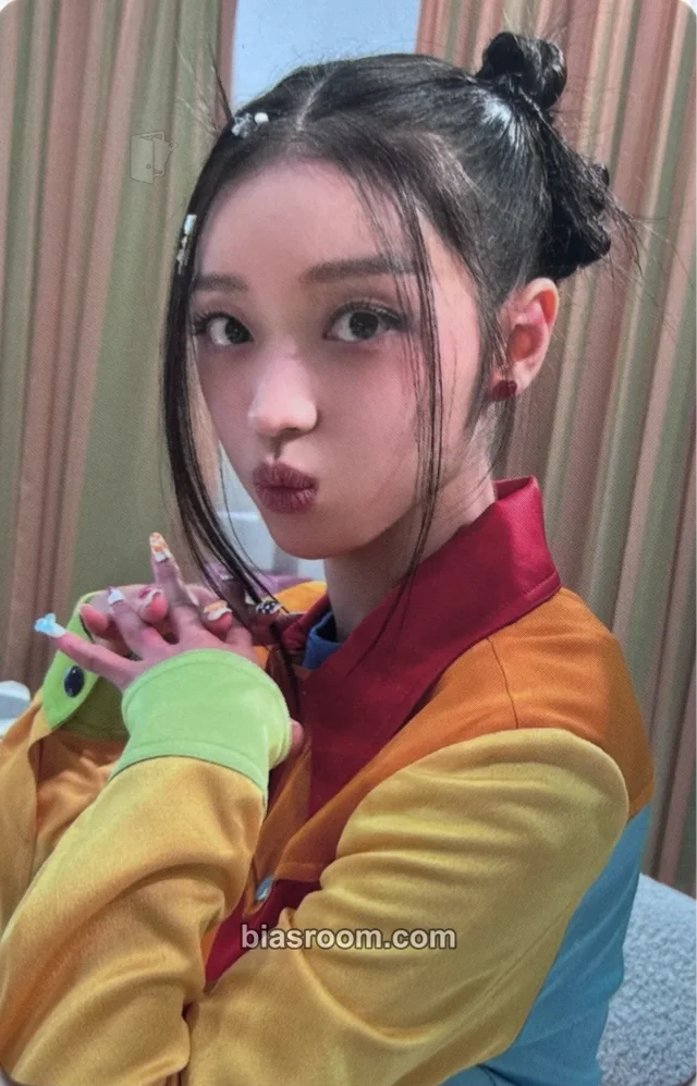 OH MY GIRL - YooA - SELFISH Album album photocard