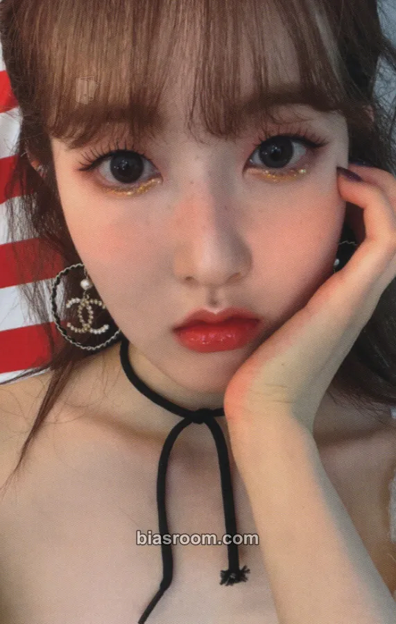 Sieun WE NEED LOVE Photocard - STAYC - STAYC K-pop photocard