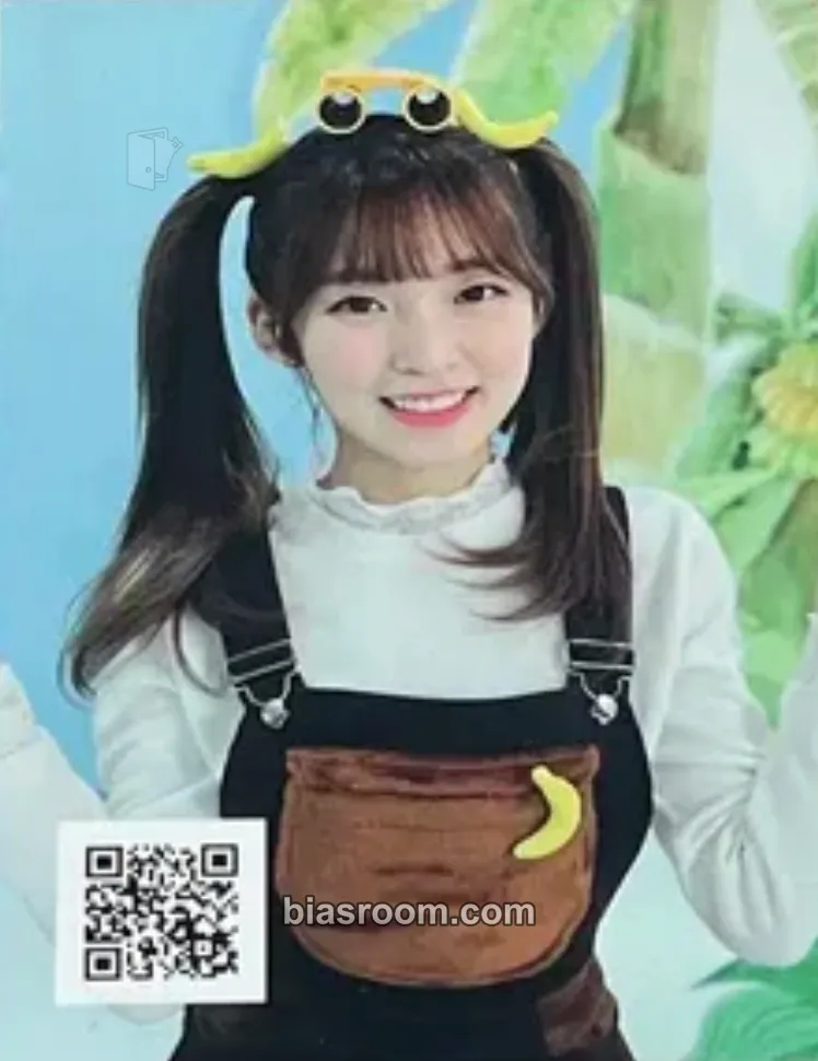Arin Banana Allergy Monkey Photocard - OH MY GIRL - OH MY GIRL K-pop photocard