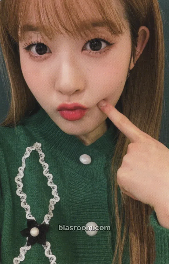 Sieun Teddy Bear Photocard - STAYC - STAYC K-pop photocard