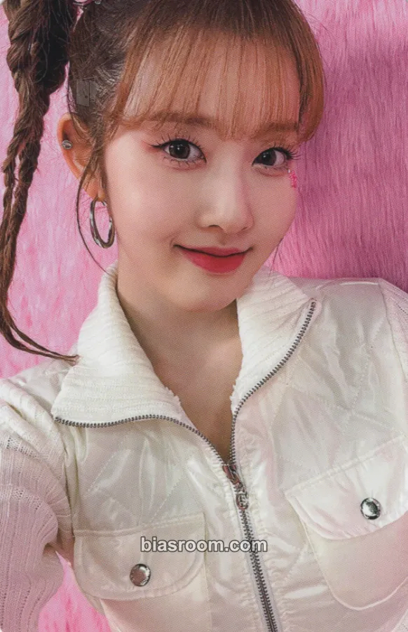 Sieun Teddy Bear Photocard - STAYC - STAYC K-pop photocard