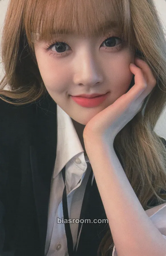 Sieun Teddy Bear Photocard - STAYC - STAYC K-pop photocard