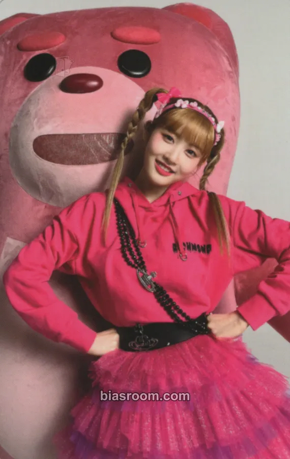 Sieun Teddy Bear Photocard - STAYC - STAYC K-pop photocard
