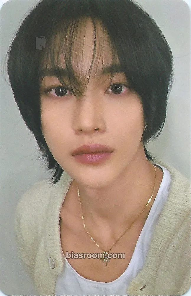 Wonbin Talk Saxy Photocard - RIIZE - RIIZE K-pop photocard