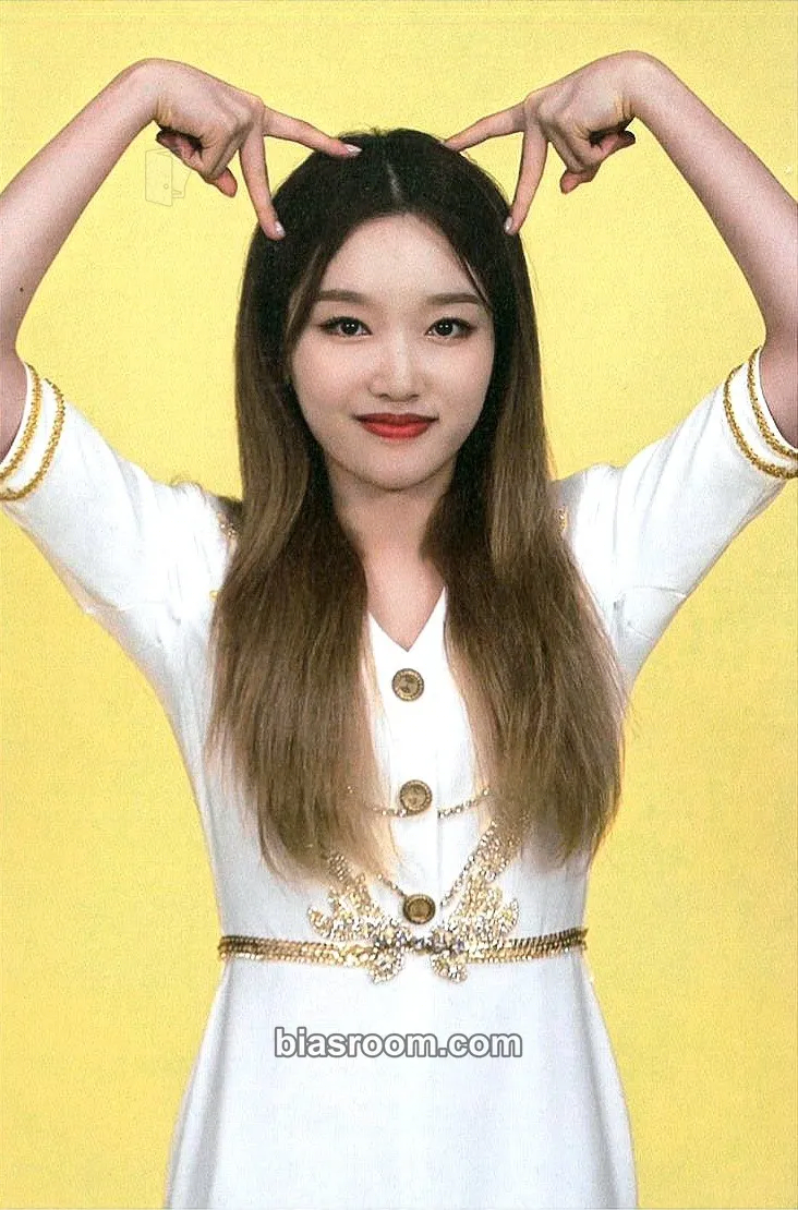 Go Won KCON:TACT 4U Photocard - LOONA - LOONA K-pop photocard