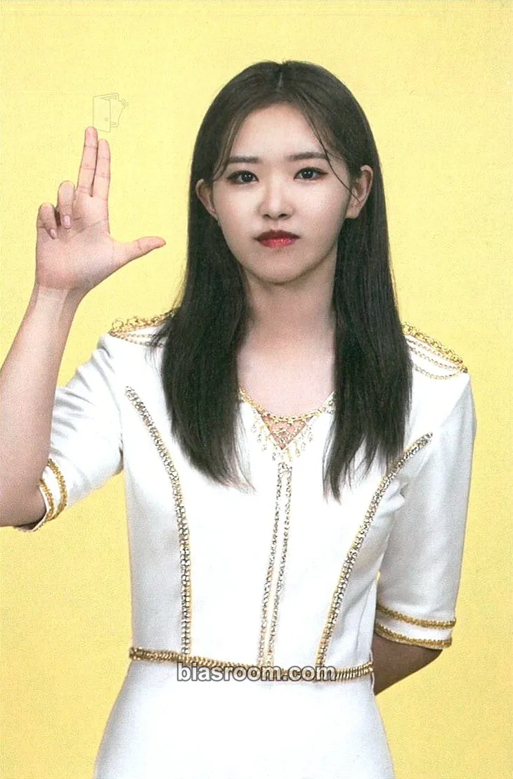 HyeJu KCON:TACT 4U Photocard - LOONA - LOONA K-pop photocard