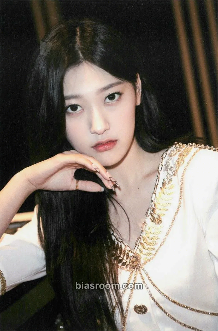 Choerry KCON:TACT 4U Photocard - LOONA - LOONA K-pop photocard