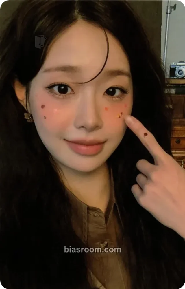 Chuu - Chuu - 2026 Seasons Greetings CHUUTORIAL Other season's greetings
