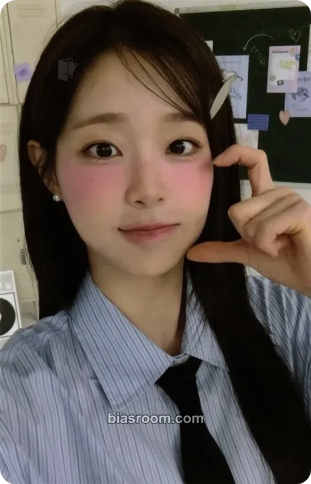 Chuu - Chuu - 2026 Seasons Greetings CHUUTORIAL Other season's greetings