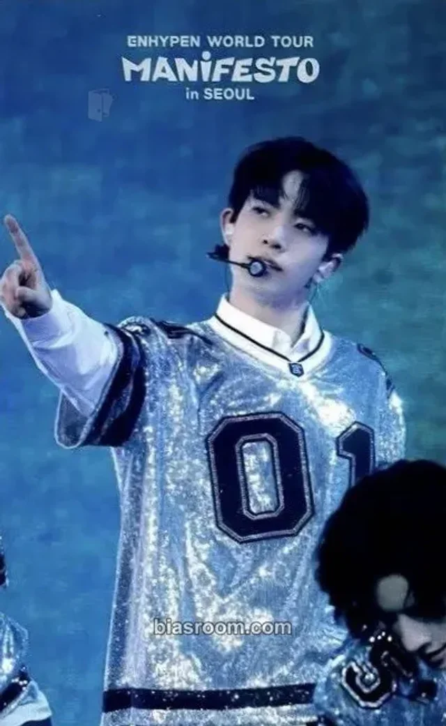 ENHYPEN - Heeseung - ENHYPEN WORLD TOUR <MANIFESTO> in SEOUL Other pob (pre-order benefit) weverse global shop (wvg) transparent