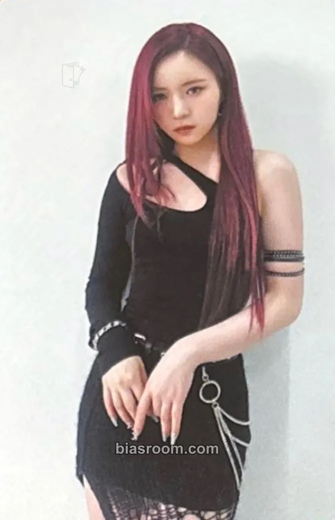 Maya RISE UP Photocard - NiziU - NiziU K-pop photocard