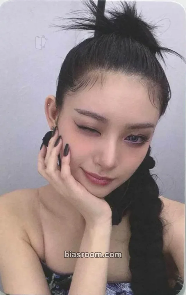 EVERGLOW - Yiren - ZOMBIE Album ktown4u