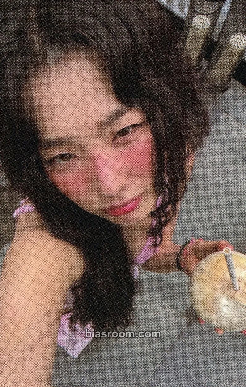 Red Velvet Seulgi Red Velvet - Seulgi - Tilt Album musicplant (music plant) giveaway event pob (pre-order benefit) listing photo 1