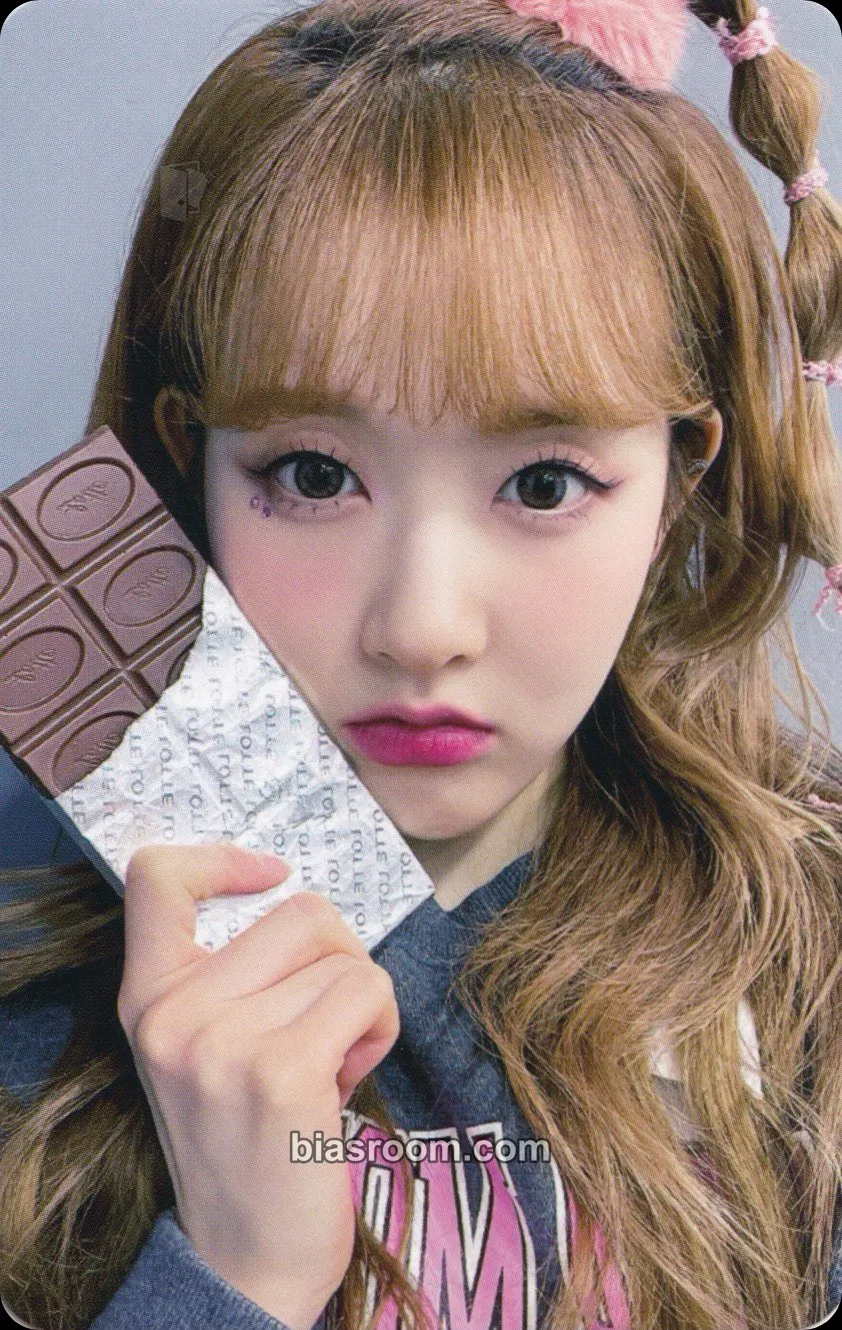 Sieun Teddy Bear Photocard - STAYC - STAYC K-pop photocard