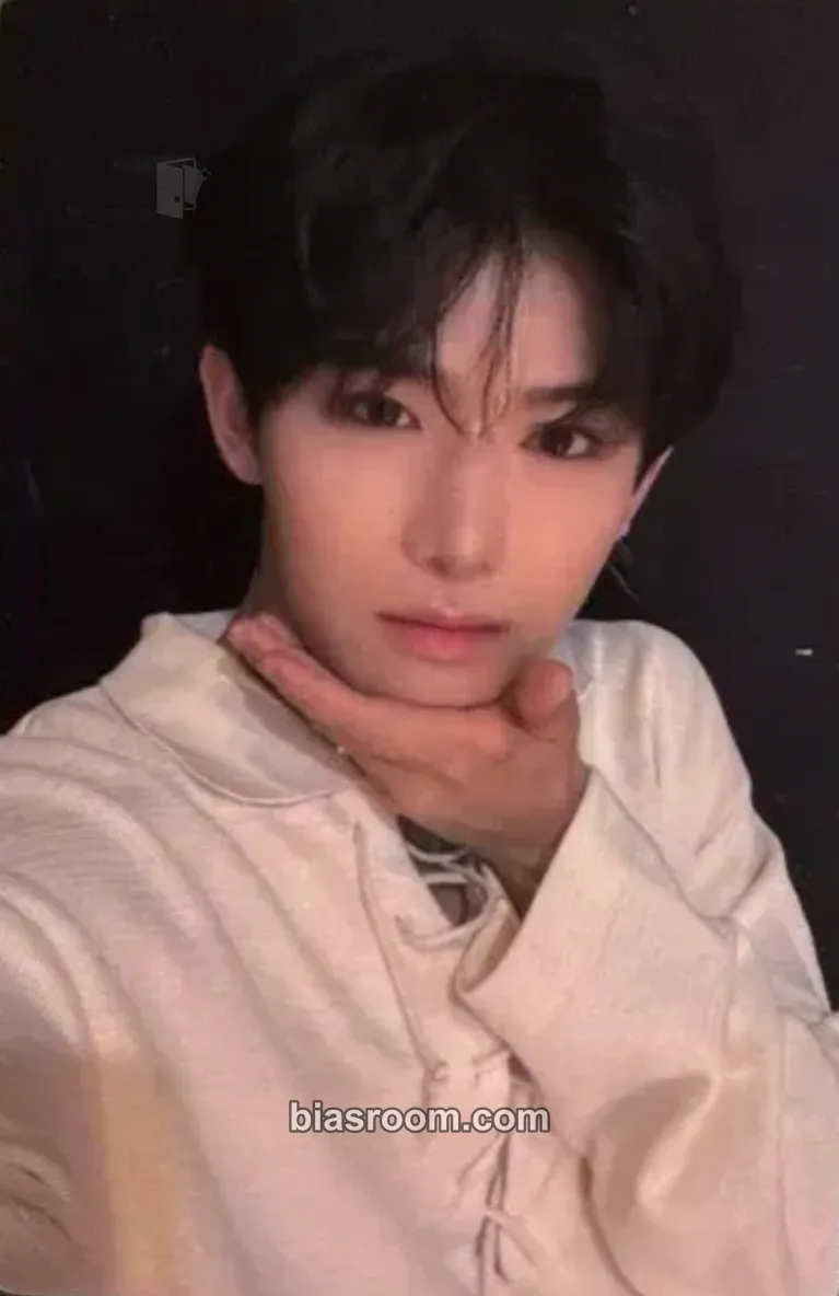 Yichen BOYS II PLANET Archive Exhibition AFTER ; JOURNEY Photocard - MODYSSEY - MODYSSEY K-pop photocard