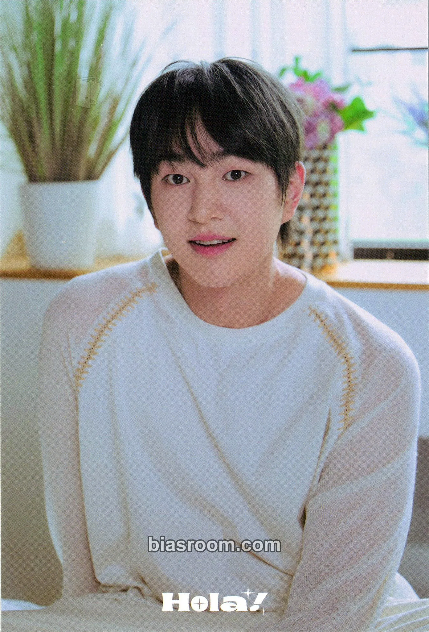 Onew 2024 ONEW FAN CONCERT 'Hola!' Photocard - SHINee - SHINee K-pop photocard