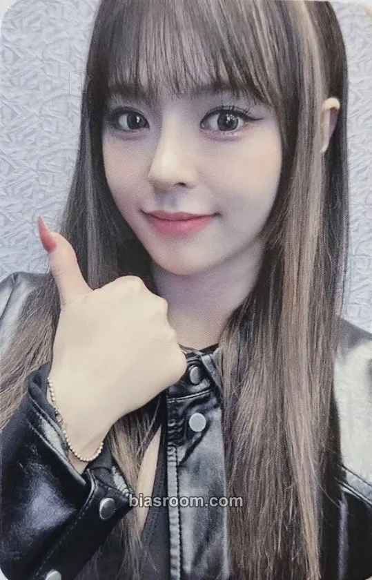 E:U 2023 EVERGLOW US Tour All My Girls Photocard - EVERGLOW - EVERGLOW K-pop photocard