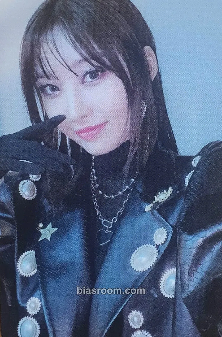 Sihyeon Return of The Girl Photocard - EVERGLOW - EVERGLOW K-pop photocard
