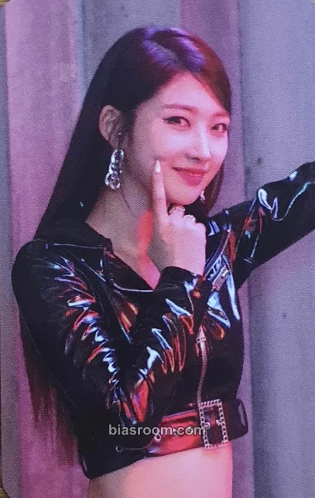 EVERGLOW - Sihyeon - -77.82X-78.29 Album mymusictaste (mmt) pob (pre-order benefit)