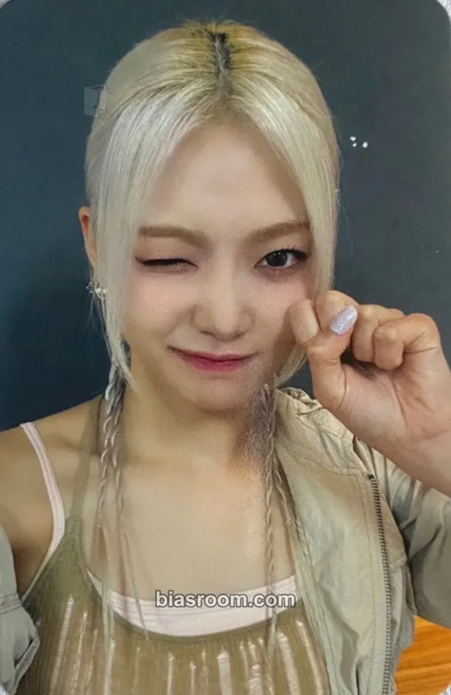 EVERGLOW - Onda - All My Girls Album apple music pob (pre-order benefit) video call (fancall)