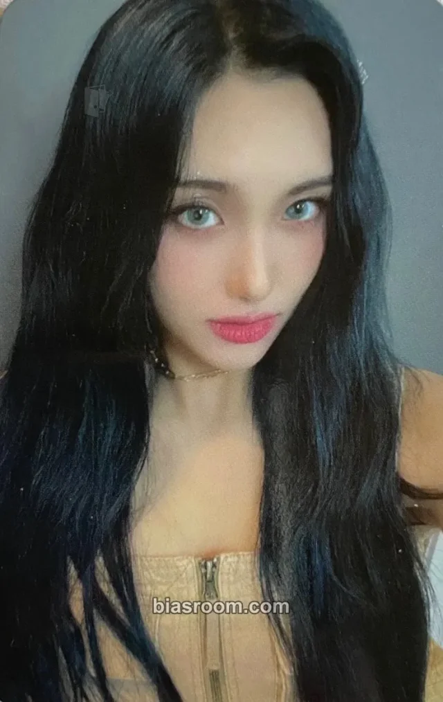 EVERGLOW - Aisha - All My Girls Album pob (pre-order benefit) apple music video call (fancall)