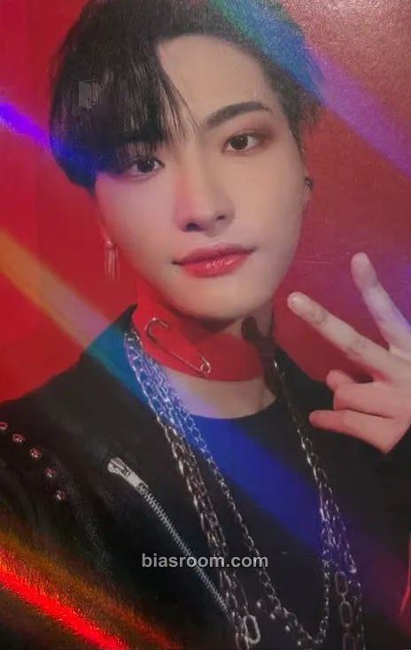 Seonghwa THE WORLD EP.1 : MOVEMENT Photocard - ATEEZ - ATEEZ K-pop photocard