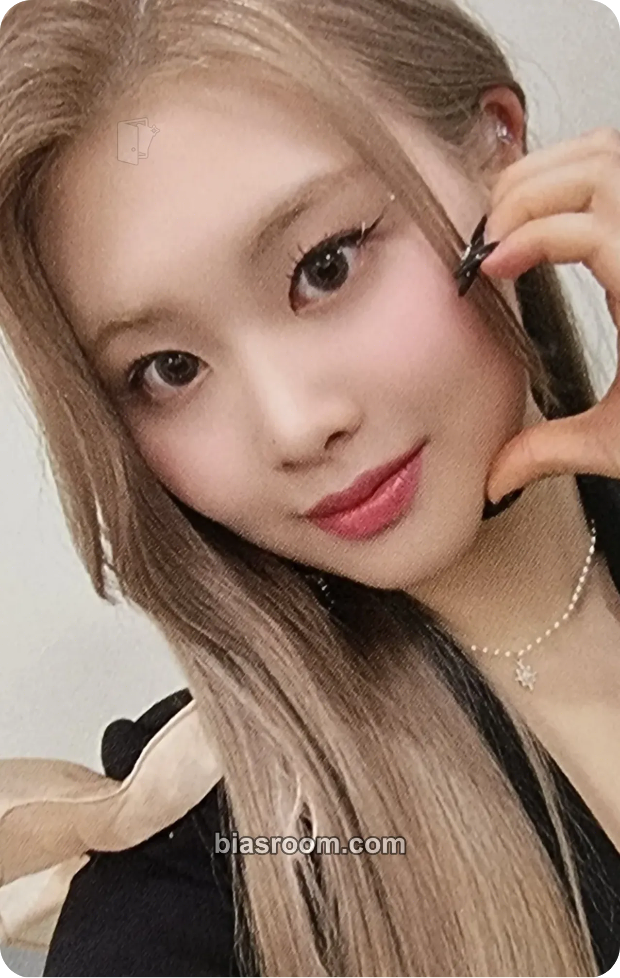 Swan Cabin Fever Photocard - PURPLE KISS - PURPLE KISS K-pop photocard