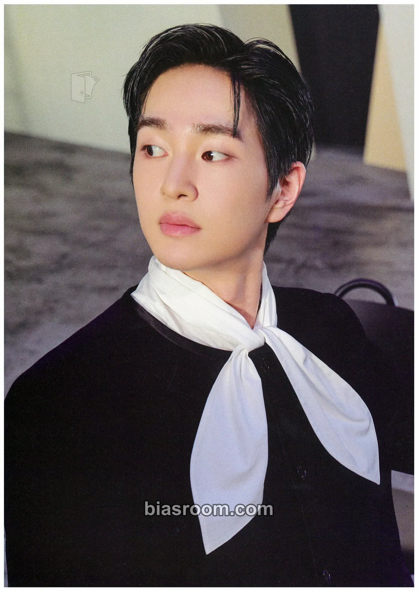 Onew Onew 3rd EP FLOW Pop-up Store Photocard - SHINee - SHINee K-pop photocard