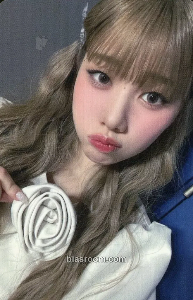 Ayane MUSE Photocard - ME:I - ME:I K-pop photocard